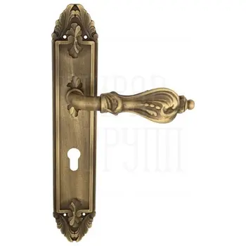 Дверная ручка Venezia 'FLORENCE' на планке PL90 матовая бронза (cyl)