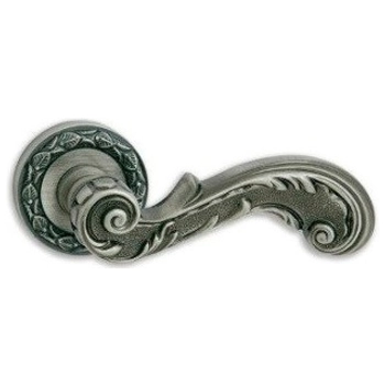 Дверная ручка на розетке Mestre OR 6516 античное серебро