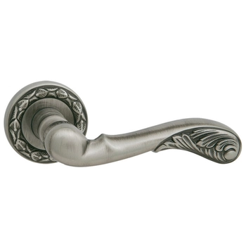 Дверная ручка на розетке Mestre OR 6560 античное серебро