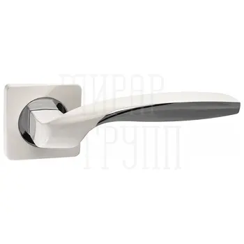 Дверные ручки Renz (Ренц) 'Анцио' INDH 433-02 на квадратной розетке белый + полированный хром