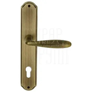 Дверная ручка Extreza 'VIGO' (Виго) 324 на планке PL01 матовая бронза (cyl)