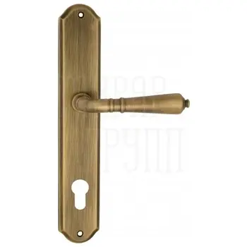 Дверная ручка Venezia 'VIGNOLE' на планке PL02 матовая бронза (cyl)