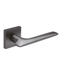 Дверная ручка из латуни Ghobestir "CITY Collection" 019 на квадратном основании