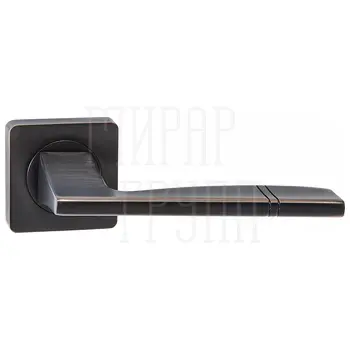 Дверные ручки Renz (Ренц) 'Риволи' INDH 72-02 на квадратной розетке бронза черная с патиной