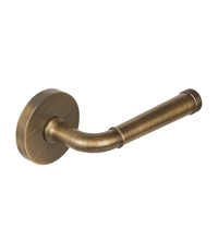 Дверная ручка из латуни в 3-х оттенках Ghobestir "CAESAR Collection" на круглой розетке