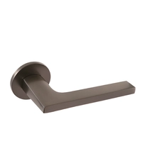 Дверная ручка из латуни Ghobestir "CITY Collection" Е026 на тонком круглом основании