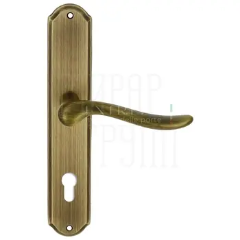 Дверная ручка Extreza 'TOLEDO' (Толедо) 323 на планке PL01 матовая бронза (cyl)