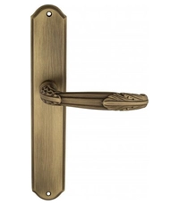 Купить Дверная ручка Venezia "ANGELINA" на планке PL02 по цене 8`454 руб. в Москве