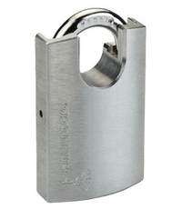 Купить Навесной замок Mul-T-Lock G 55P (MTL600) дужка закаленая сталь + защита дуги по цене 22`917 руб. в Москве