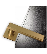 Дверная ручка из латуни Ghobestir "CITY Collection" С343 на квадратном основании