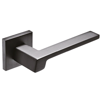 Дверная ручка из латуни Ghobestir 'CITY Collection' Е006 на квадратном основании черный