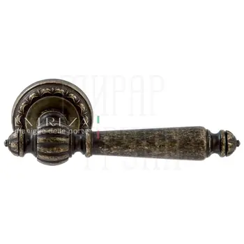 Дверная ручка Extreza 'Daniel' (Даниел) 308 на круглой розетке R02 античная бронза