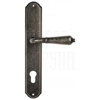 Дверная ручка Venezia 'VIGNOLE' на планке PL02 античное серебро (cyl)