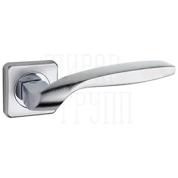 Ручка латунная на розетке Pasini 'Quadrata' 3541 матовый хром