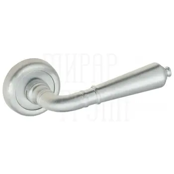 Дверная ручка на круглой розетке Venezia 'VIGNOLE' D1 матовый хром