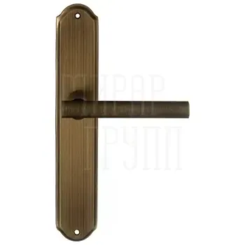 Дверная ручка Extreza "PIVOT" (Пивот) 132 на планке PL01