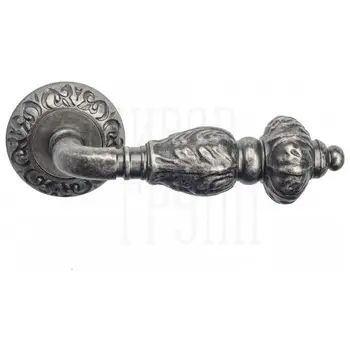 Дверная ручка на розетке Venezia 'LUCRECIA' D4 античное серебро
