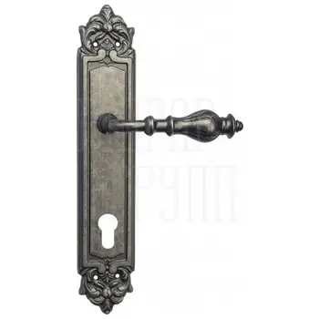 Дверная ручка Venezia 'GIFESTION' на планке PL96 античное серебро (cyl)