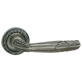 Дверная ручка на розетке Mestre OR 6521 античное серебро