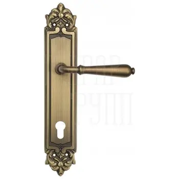 Дверная ручка Venezia 'CLASSIC' на планке PL96 матовая бронза (cyl)