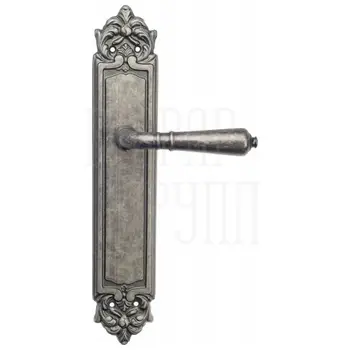 Дверная ручка Venezia 'VIGNOLE' на планке PL96 античное серебро
