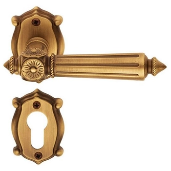 Дверная ручка на фигурной розетке Pasini 'Patrizio' матовая бронза