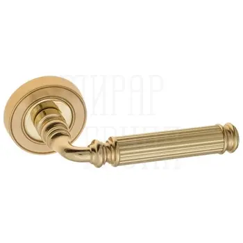Дверная ручка на розетке Venezia 'MOSCA' D6 полированная латунь