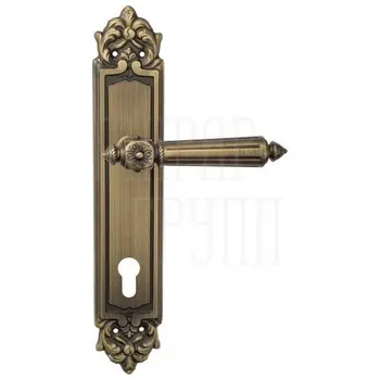 Дверная ручка Venezia 'CASTELLO' на планке PL96 матовая бронза (cyl)