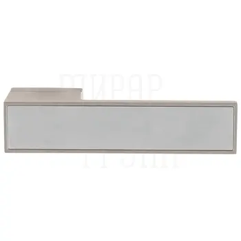 Дверная ручка на прямоугольной розетке Tupai Biq Line 3084 RE (вставка белая или черная на выбор) никель