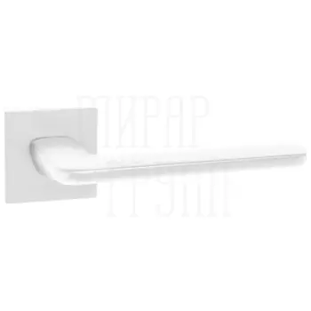 Дверные ручки Renz (Ренц) 'Лана' INDH 95-03 на квадратной розетке супер белый