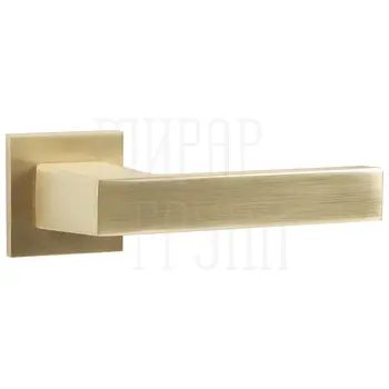 Дверная ручка Punto (Пунто) на квадратной розетке 'DIPLOMAT' сатинированнное золото