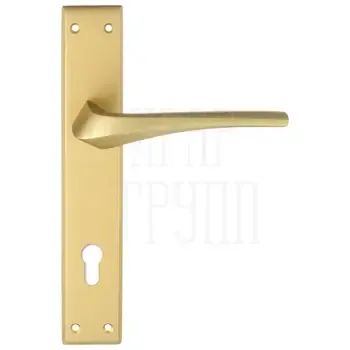 Дверная ручка Extreza Hi-Tech "GIRA" (Гира) 108 на планке PL13