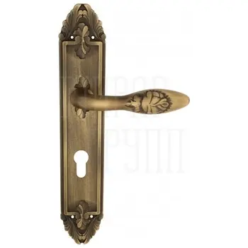 Дверная ручка Venezia 'CASANOVA' на планке PL90 матовая бронза (cyl)