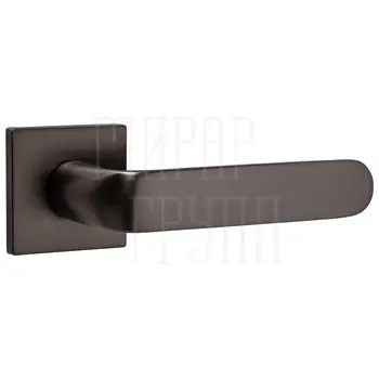 Дверная ручка Punto (Пунто) на квадратной розетке 'EXTRA' графит