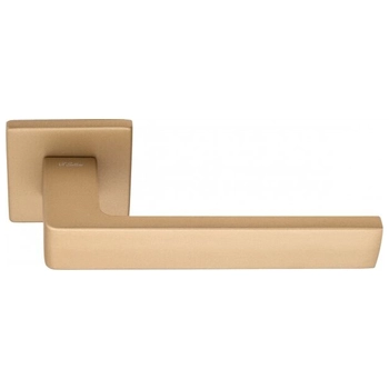 Дверная ручка Fratelli 'BOOM' 8 FS на квадратной розетке матовая латунь