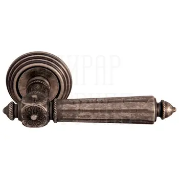 Дверная ручка на розетке Melodia 246 P 'Nike' античное серебро