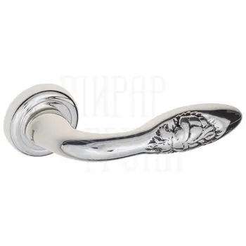 Дверная ручка на розетке Venezia 'CASANOVA' D1 натуральное серебро