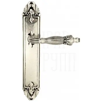 Дверная ручка Venezia 'OLIMPO' на планке PL90 натуральное серебро