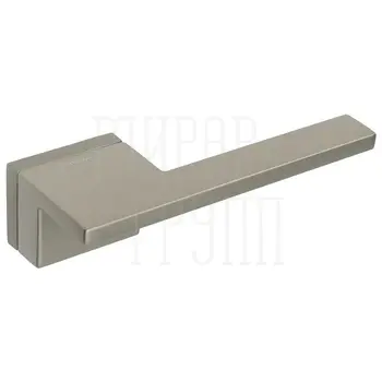 Дверная ручка Extreza Hi-Tech 'Mirano' (Мирано) 138 на прямоугольной розетке R25 матовый никель