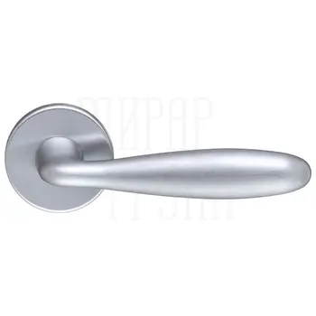 Дверная ручка Extreza HI-TECH 'VIGO' (Виго) 324 на круглой розетке R12 матовый хром