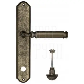 Дверная ручка Venezia 'MOSCA' на планке PL02 античное серебро (wc)