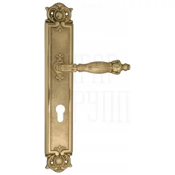 Дверная ручка Venezia 'OLIMPO' на планке PL97 полированная латунь (cyl)