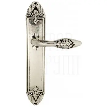 Дверная ручка Venezia 'CASANOVA' на планке PL90 натуральное серебро