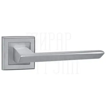 Дверная ручка Punto (Пунто) на квадратной розетке 'BLADE' ZQ хром
