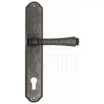 Дверная ручка Venezia 'CALLISTO' на планке PL02 античное серебро (cyl)