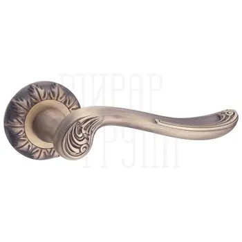 Дверные ручки Renz (Ренц) 'Глория' INDH 61-10 на круглой розетке бронза античная матовая