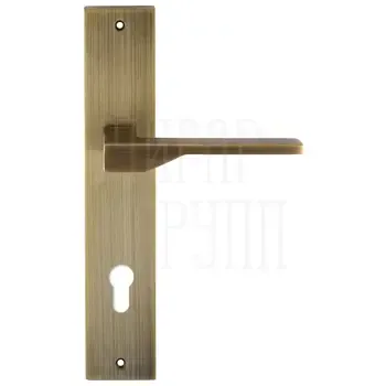 Дверная ручка Extreza Hi-Tech "ADONA" 122 на планке PL11