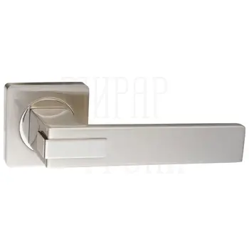 Дверные ручки Renz (Ренц) 'Катания' INDH 301-02 на квадратной розетке никель матовый/никель блестящий