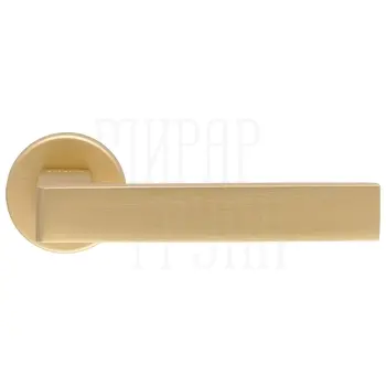 Дверная ручка Extreza Hi-Tech 'ENZO' (Энзо) 117 на круглой розетке R12 матовое золото
