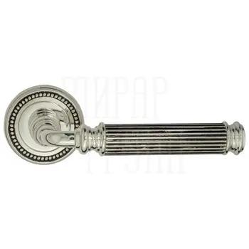 Дверная ручка на розетке Venezia 'MOSCA' D3 натуральное серебро